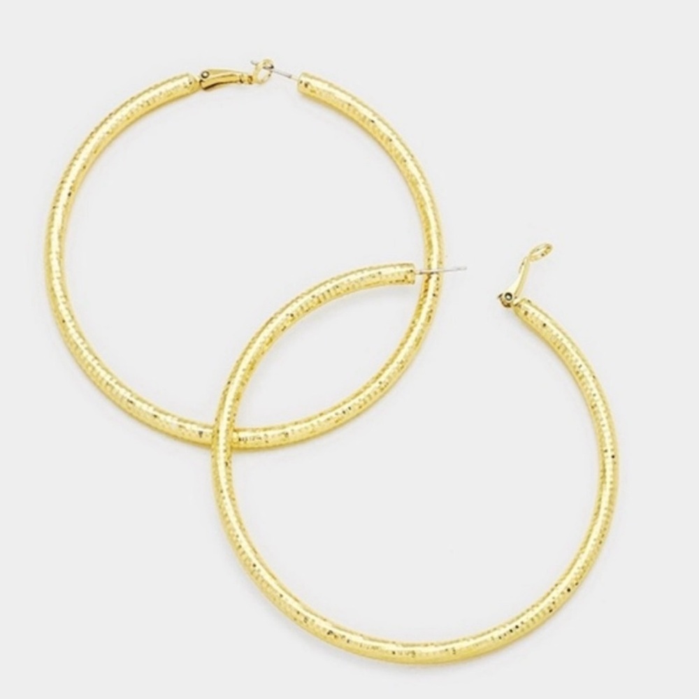 Large gold hoop Earrings